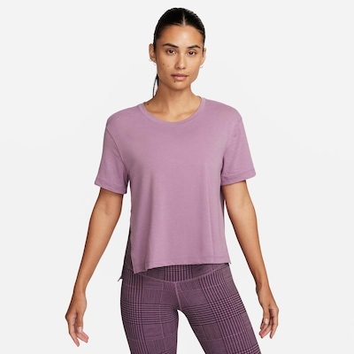 Camiseta Nike Yoga Dri-Fit - Feminina - Foto 1