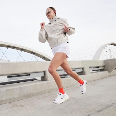 Tênis Nike Invincible 3 - Feminino - Foto 2