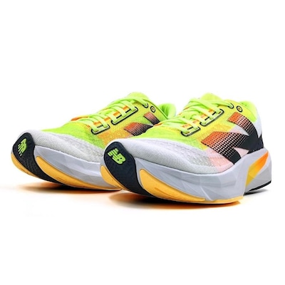 Tênis New Balance Fuelcell Rebel V4 Feminino - Foto 3
