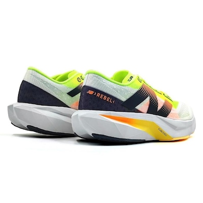 Tênis New Balance Fuelcell Rebel V4 Feminino - Foto 4