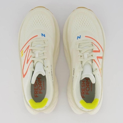 Tênis New Balance Fresh Foam X More V4 - Feminino - Foto 4