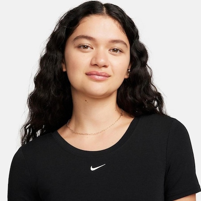 Camiseta Nike Sportswear Chill Knit - Feminina - Foto 3