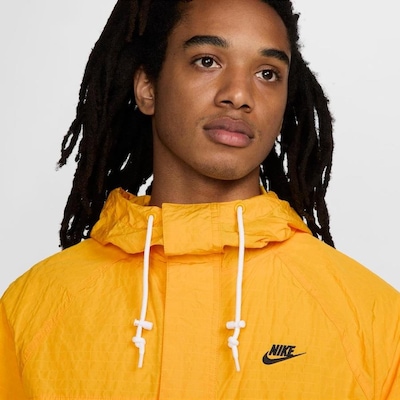 Jaqueta com Capuz Nike Club - Masculina - Foto 3
