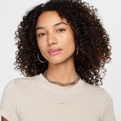 Camiseta Nike Sportswear Chill Knit - Feminina - Foto 3
