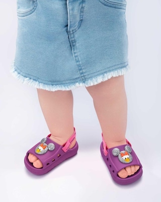 Chinelo Slide Infantil de Bebê Disney Queridos Grendene - Foto 2