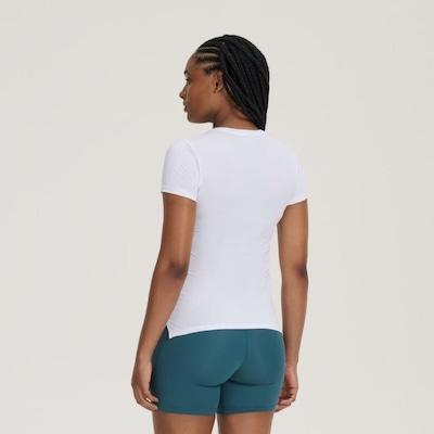 Camiseta New Balance Essentials - Feminina - Foto 3