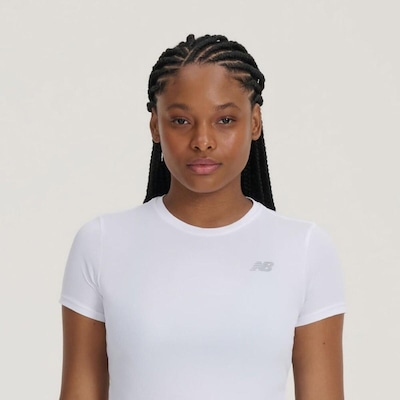 Camiseta New Balance Essentials - Feminina - Foto 4