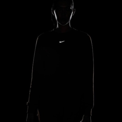 Blusão Nike Dri-Fit One - Feminino - Foto 4