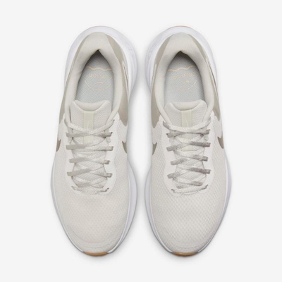 Tênis Nike Revolution 7 - Feminino - Foto 3