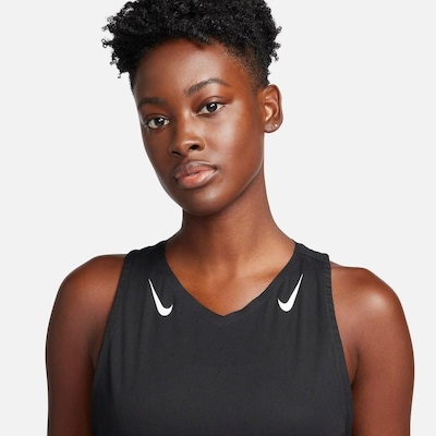 Camiseta Regata Nike Dri-Fit Adv Aeroswift - Feminina - Foto 2