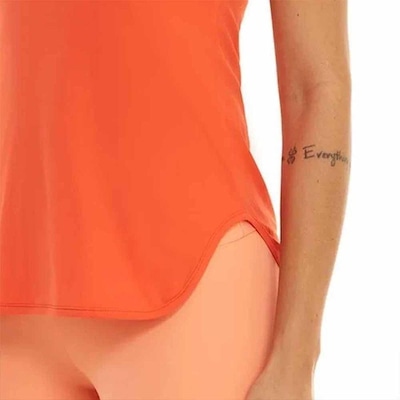 Camiseta Alto Giro Skin Fit Alongada - Feminina - Foto 4