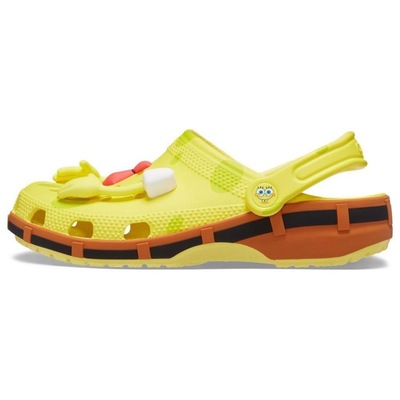 Sandália Crocs Classic Bob Esponja Clog Banana - Unissex - Foto 3