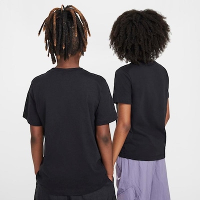 Camiseta Nike Sportswear Futura - Infantil - Foto 4