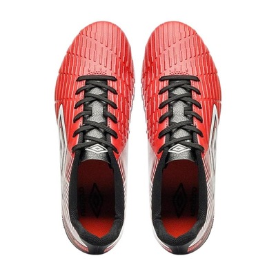 Chuteira de Campo Umbro Fire + Par de Meião - Adulto - Foto 4