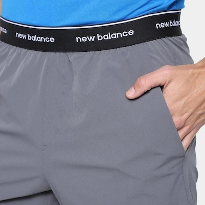 Bermuda New Balance Active 7 Polegadas - Masculina - Foto 3