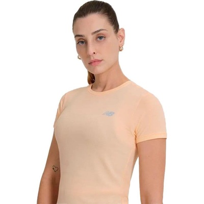 Camiseta New Balance Sport Essentials - Feminina - Foto 3