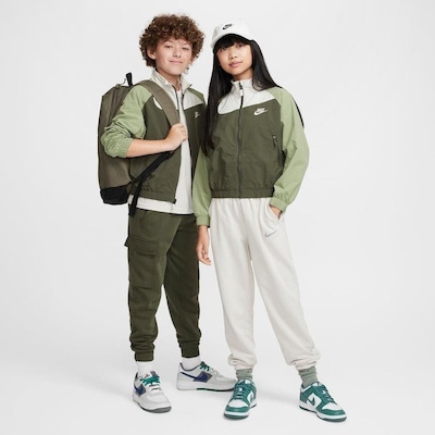 Jaqueta Nike Sportswear Amplify - Infantil - Foto 6