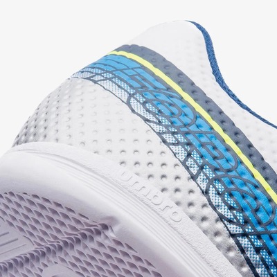 Chuteira Futsal Umbro Force Textura Integral - Adulto - Foto 6