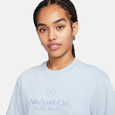 Camiseta Nike Sportswear Boxy Campus - Feminina - Foto 3