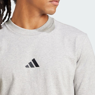 Camiseta adidas Malha Simples Essentials Small Logo - Masculina - Foto 6