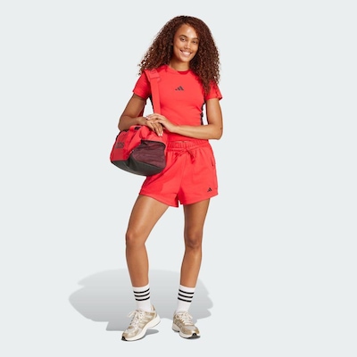Camiseta Baby Look adidas Essentials Três Listras Slim - Feminina - Foto 6