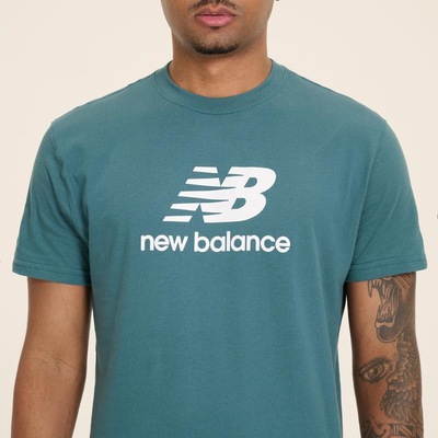 Camiseta New Balance Essentials - Masculina - Foto 4
