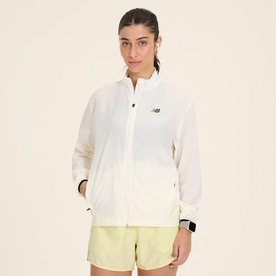 Jaqueta New Balance Corta Vento Sport Essentials - Feminina - Foto 2