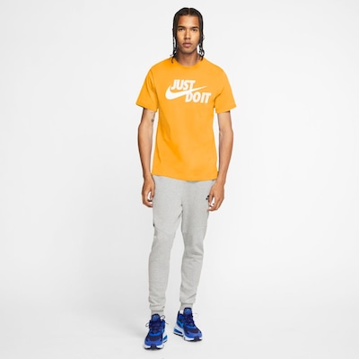 Camiseta Nike Sportswear JDI - Masculina - Foto 3