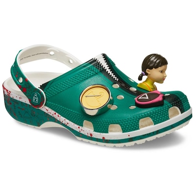 Sandália Crocs Classic Clog Squid Game Multi - Unissex - Foto 2