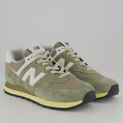 Tênis New Balance 574 V2 Feminino Verde Oliva - Foto 2