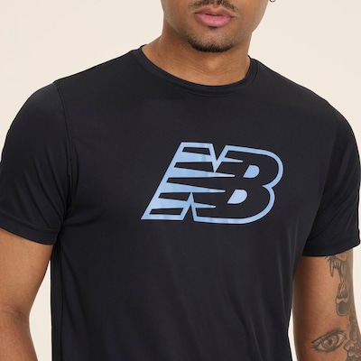 Camiseta New Balance Sport Essentials Printed Masculina - Foto 4