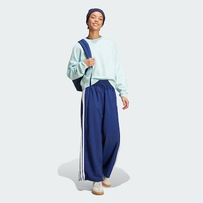 Calça Malha adidas Parachute Essentials Três Listras Lifestyle - Feminina - Foto 4