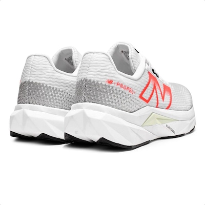 Tênis New Balance Fuelcell Propel V5 - Feminino - Foto 5