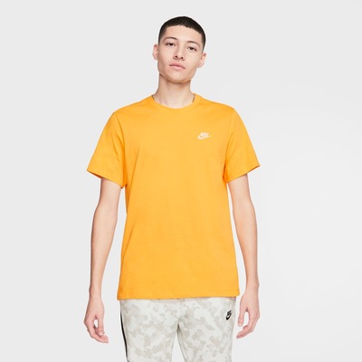Camiseta Nike Sportswear Club - Masculina - Foto 1
