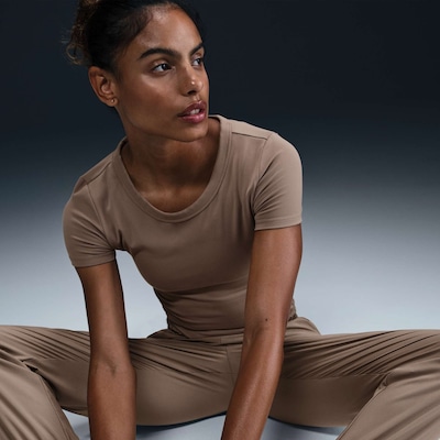 Camiseta Nike Dri-FIT One Cropped - Feminina - Foto 3