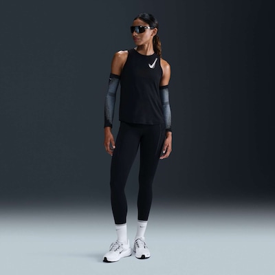 Camiseta Nike One Swoosh - Feminina - Foto 4