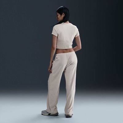 Camiseta Nike Sportswear Chill Knit Cropped - Feminina - Foto 2