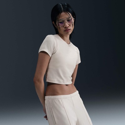Camiseta Nike Sportswear Chill Knit Cropped - Feminina - Foto 5