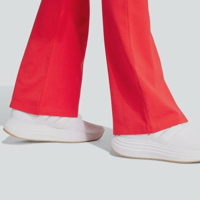 Calça Bailarina adidas Essentials Small Logo Flared - Feminina - Foto 6