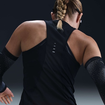 Camiseta Regata Nike Dri-FIT Run - Feminina - Foto 2