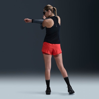 Camiseta Regata Nike Dri-FIT Run - Feminina - Foto 5