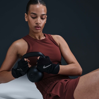 Camiseta Regata Nike Dri-FIT One Cropped - Feminina - Foto 3