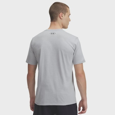 Camiseta Under Armour Boxed Sports - Masculina - Foto 2
