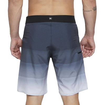 Bermuda Quiksilver Everyday Massive 20" - Masculina - Foto 2