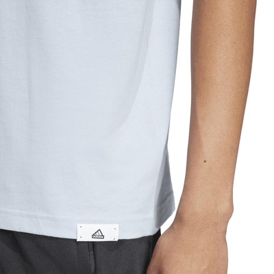 Camiseta adidas Tech Badge - Masculina - Foto 4