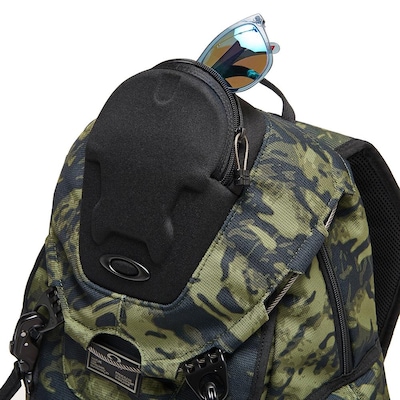 Mochila Oakley Bathroom Sink - 21 Litros - Foto 5