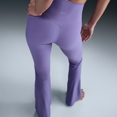 Calça Nike Zenvy Flare - Feminina - Foto 3