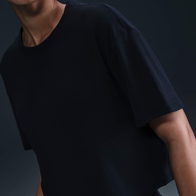 Camiseta Nike One Cropped - Feminina - Foto 3
