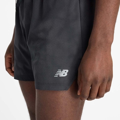 Shorts New Balance Run Club Refletivo 5" - Masculino - Foto 6