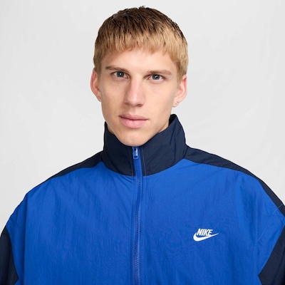 Jaqueta Nike Club Woven - Masculina - Foto 3